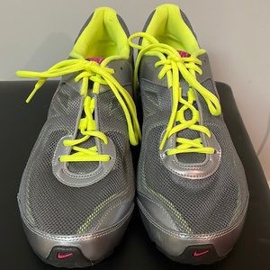 Nike Reax Run 7 Size 12 Women